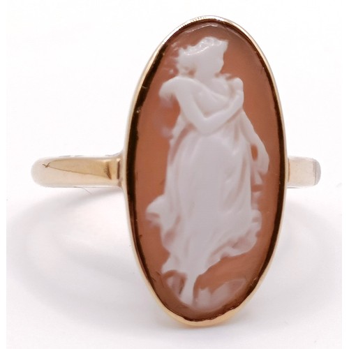 302 - A 9ct gold and cameo ring, ring size K, and a 10ct gold, white and blue stone ring, ring size P (2)...