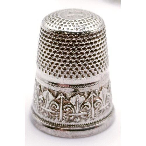 416 - A silver thimble, Charles Horner, and eight  others (9)