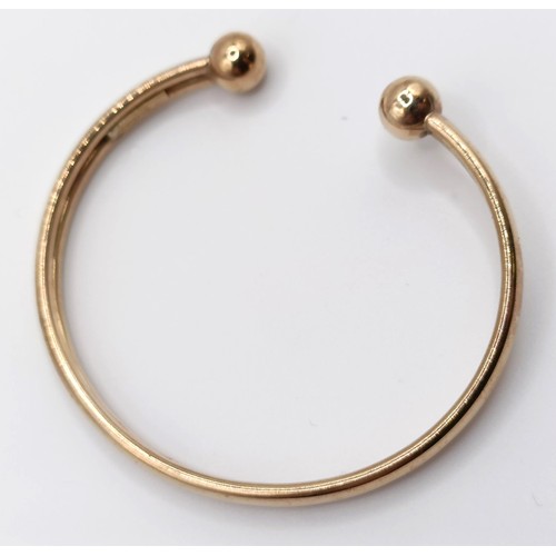 428 - A 9ct gold torc, 2.8 g