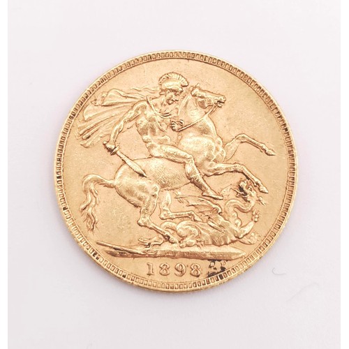 509 - A Victorian sovereign, 1898