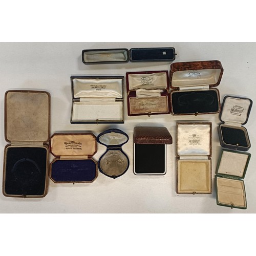 544 - Assorted vintage jewellery boxes (box)