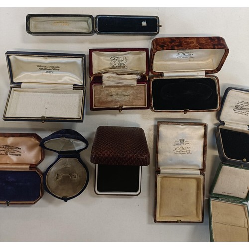 544 - Assorted vintage jewellery boxes (box)