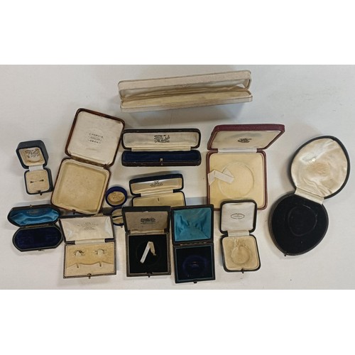 545 - Assorted vintage jewellery boxes (box)