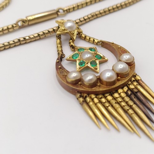 366 - A 15ct gold, emerald and seed pearl tassel pendant, on a chain