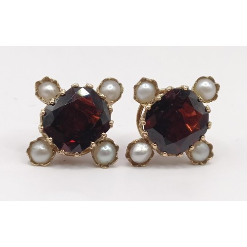 386 - A pair of 9ct gold, garnet and pearl earrings