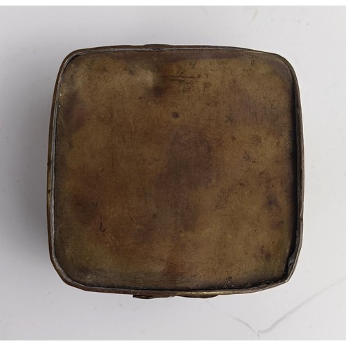 1002 - A Japanese bronze box, 4.5 cm wide...