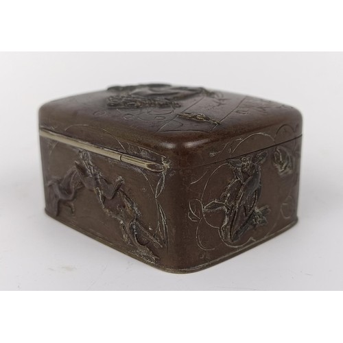 1003 - A Japanese bronze box, decorated birds, 6 cm wide