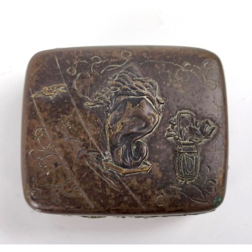 1003 - A Japanese bronze box, decorated birds, 6 cm wide