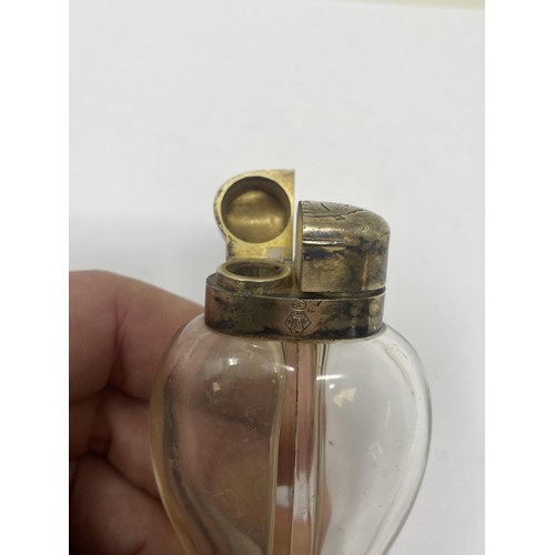 207 - A rare Sampson Mordan viniagrette/double scent bottle, 9 cm