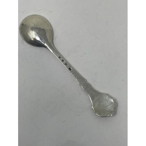 183 - A silver spoon, Omar Ramsden, London 1914, 1.2 ozt