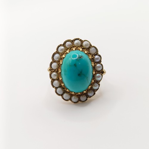 390 - A 9ct gold, seed pearl and turquoise ring, ring size Q