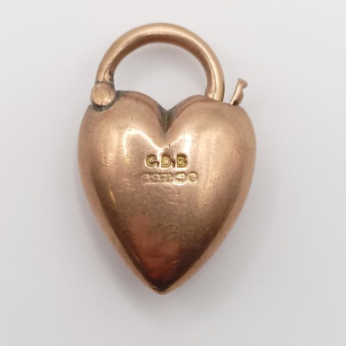 442 - A 9ct gold heart shape pendant/clasp, 2.6 g