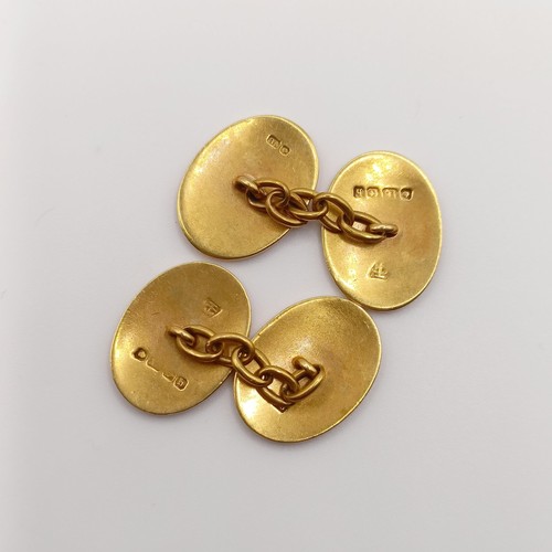 441 - A pair of 18ct gold oval cufflinks, 13.3 g