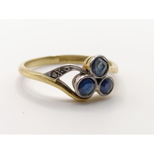 481 - An 18ct gold, platinum, diamond and sapphire ring, ring size R