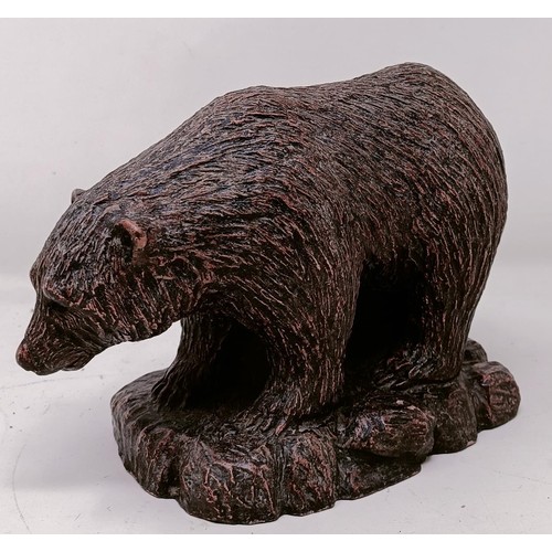 1156 - A terracotta group of bear with cub, assorted carved Black Forest bears and other animals (box)