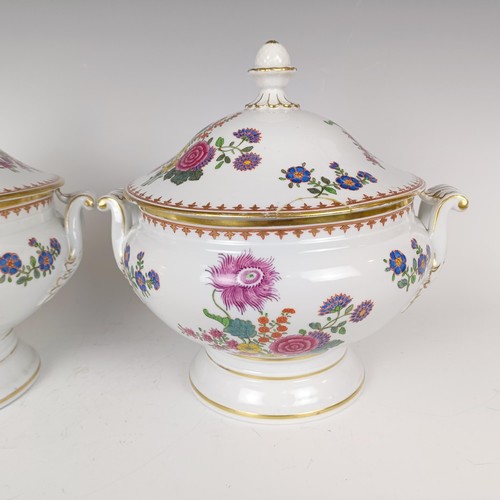 1164 - A pair of Dresden tureens and covers, decorated flowers and highlighted in gilt, 30 cm diameter