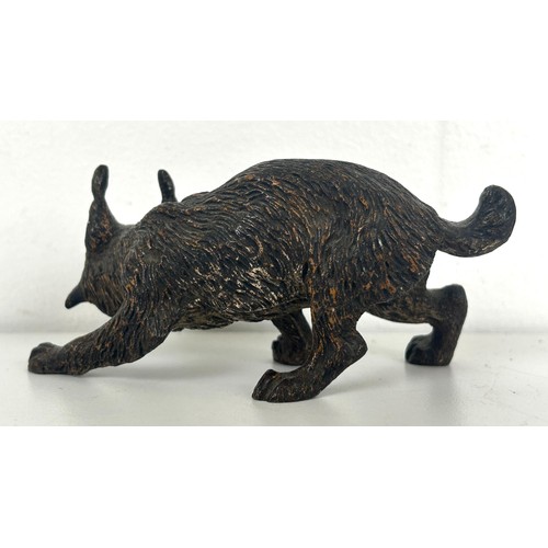 1233 - A late 19th/early 20th century Austrian cold painted bronze Wolf, 5.5 cm high