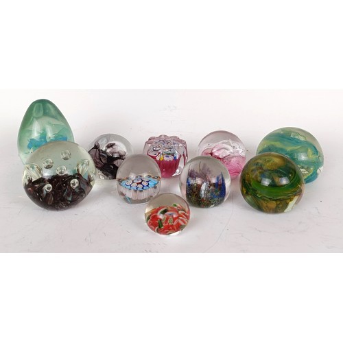 1131 - Assorted paperweights and art glass (box)...