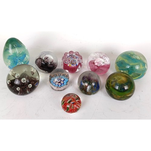 1131 - Assorted paperweights and art glass (box)...