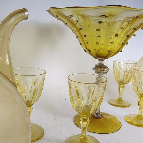 1146 - A set of four yellow wine glasses and assorted glassware (qty)