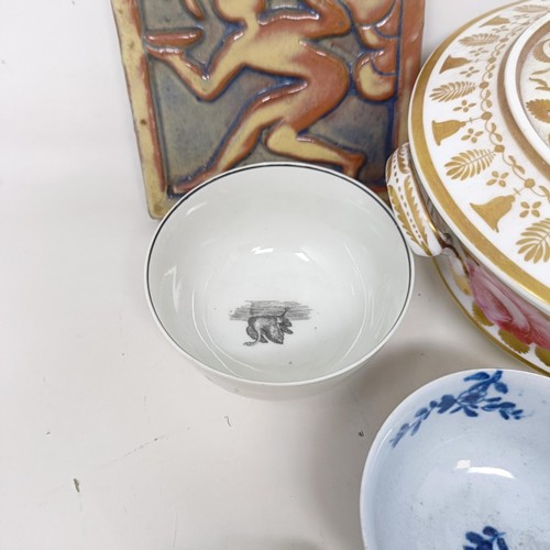 1240 - An 18th century blue and white tea bowl, two other tea bowls and assorted other ceramics (box)