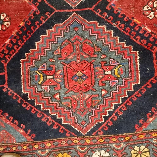 1305 - A Hamadan rug, 268 x 132 cm