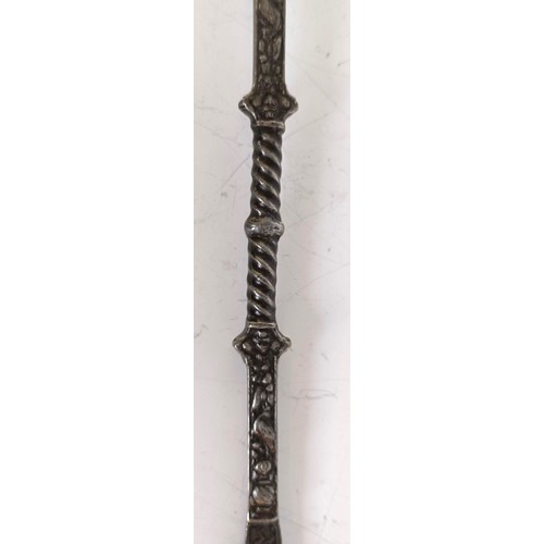 1250 - A pewter spoon, with figural finial