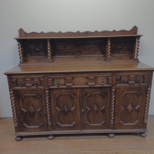 1370 - A 1920s oak sideboard, 184 cm wide