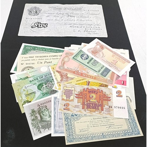 330 - A Bank of England £5 banknote, 9th June 1956, a Black Sheep Bank 1 Punt, and a small group of ... 