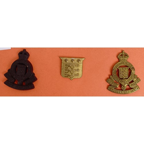 425 - Assorted military badges, including RASC, RAOC, RAC and others Provenance: A Collection of Military ... 