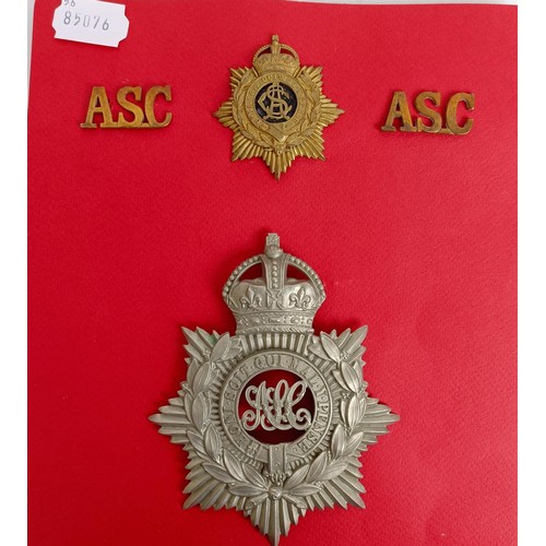 428 - Two Army Service Corps helmet plates, and other ASC badges Provenance: A Collection of Military Badg... 