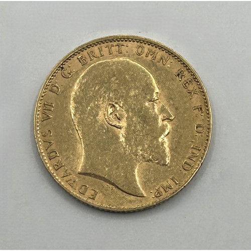 305 - An Edward VII sovereign, 1904...