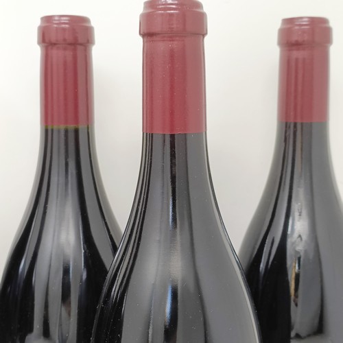 2027 - Six bottles of Vosne-Romanee, Domaine Sylvain Cathiard & Fils, 2010 (6)<br /><br />Provenance: F...