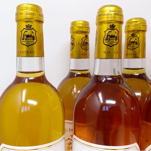 2060 - Twelve bottles of Chateau Doisy-Vedrines, Sauternes, 2001 (12)Provenance: From a West Country House,... 