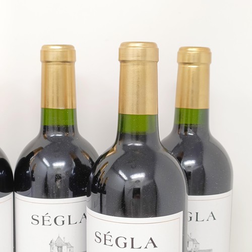 2076 - Seven bottles of Segla, Margaux, 2009 (7)Provenance: From a West Country House, stored in a temperat... 