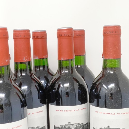 2081 - Twelve bottles of Chateau Canon, Saint-Emilion, 1er Grand Cru Classe, 1988 (12)Provenance: From a We... 