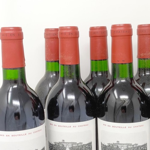 2089 - Twelve bottles of Chateau Canon, Saint-Emilion, 1er Grand Cru Classe, 1989 (12)Provenance: From a We... 