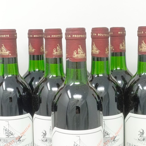 2095 - Twelve bottles of Chateau Beychevelle, Saint-Julien, 1986 (12)Provenance: From a West Country House,... 