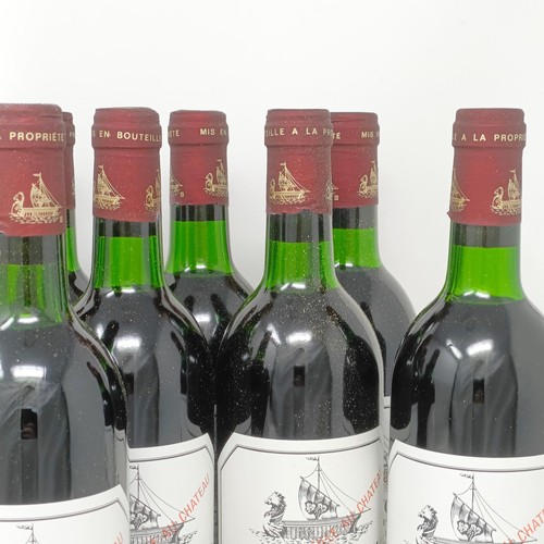 2095 - Twelve bottles of Chateau Beychevelle, Saint-Julien, 1986 (12)Provenance: From a West Country House,... 