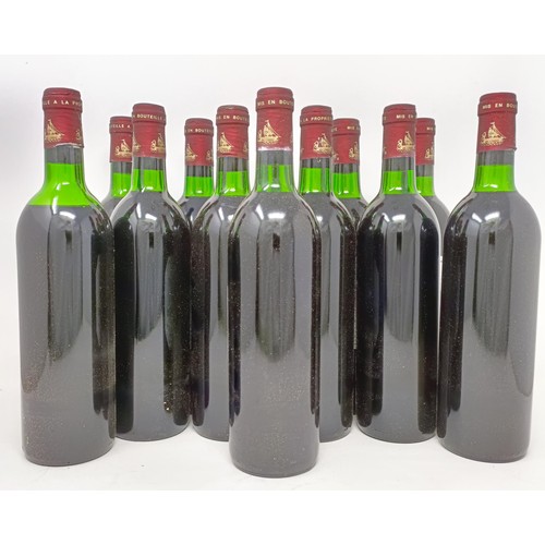 2095 - Twelve bottles of Chateau Beychevelle, Saint-Julien, 1986 (12)Provenance: From a West Country House,... 