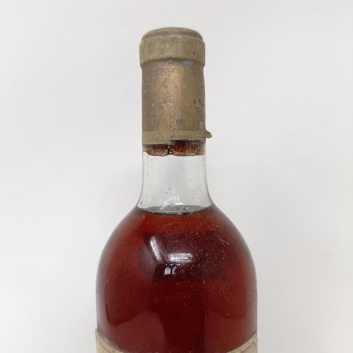 2114 - A bottle of Chateau d'Yquem Sur-Saluces, 1953Provenance: From a West Country House, stored in a temp... 