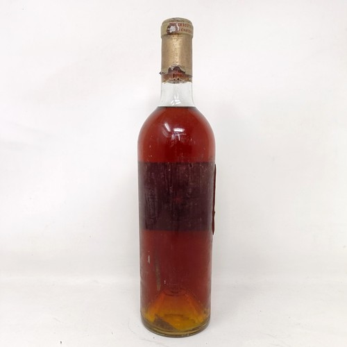 2114 - A bottle of Chateau d'Yquem Sur-Saluces, 1953Provenance: From a West Country House, stored in a temp... 