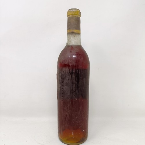 2107 - A bottle of Chateau d'Yquem Sur-Saluces, 1966Provenance: From a West Country House, stored in a temp... 