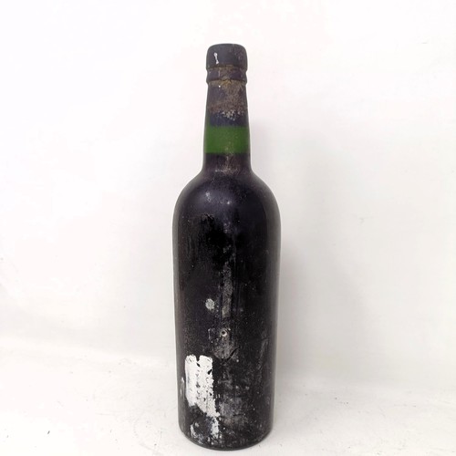 2162 - A bottle of 1963 vintage port, CroftProvenance: From a West Country House, stored in a temperature a... 