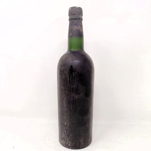 2164 - A bottle of 1963 vintage port, CroftProvenance: From a West Country House, stored in a temperature a... 