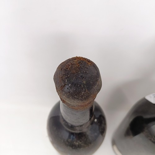 2172 - Two bottles of 1960 vintage port, Quinta Do Noval, bottled 1962, shipped by Christopher & Co. (2... 