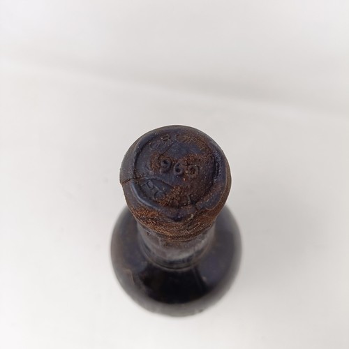 2173 - A bottle of 1960 vintage port, CroftProvenance: From a West Country House, stored in a temperature a... 