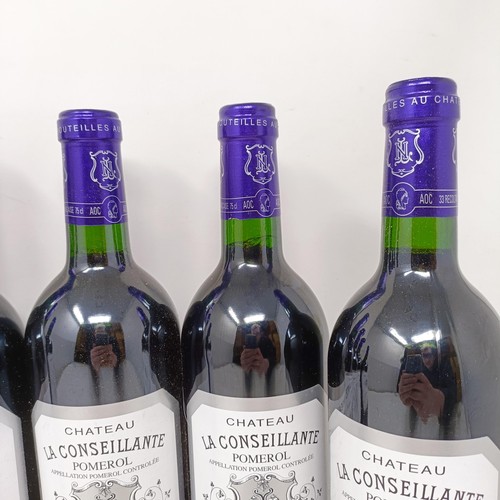 2104 - Six bottles of Chateau La Conseillante, Pomerol, Heritiers Nicolas, 2001 (6)Provenance: From a West ... 