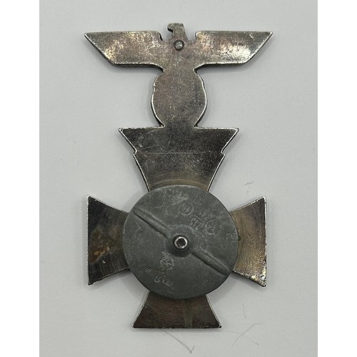 541 - A German World War I Iron Cross, 1st Class, with World War II bar attached Provenance: On Instructio... 