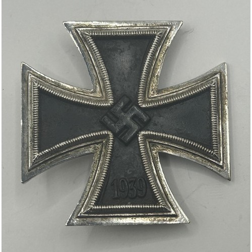 548 - A German World War II Iron Cross Provenance: On Instructions of the Family: Medals and Militaria fro... 